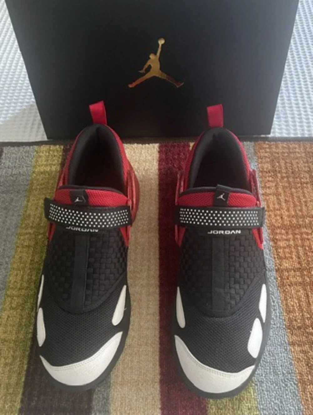 NIKE Jordan Trunner LX Thunder 2017 Men’s Size 12 Black/White/Red